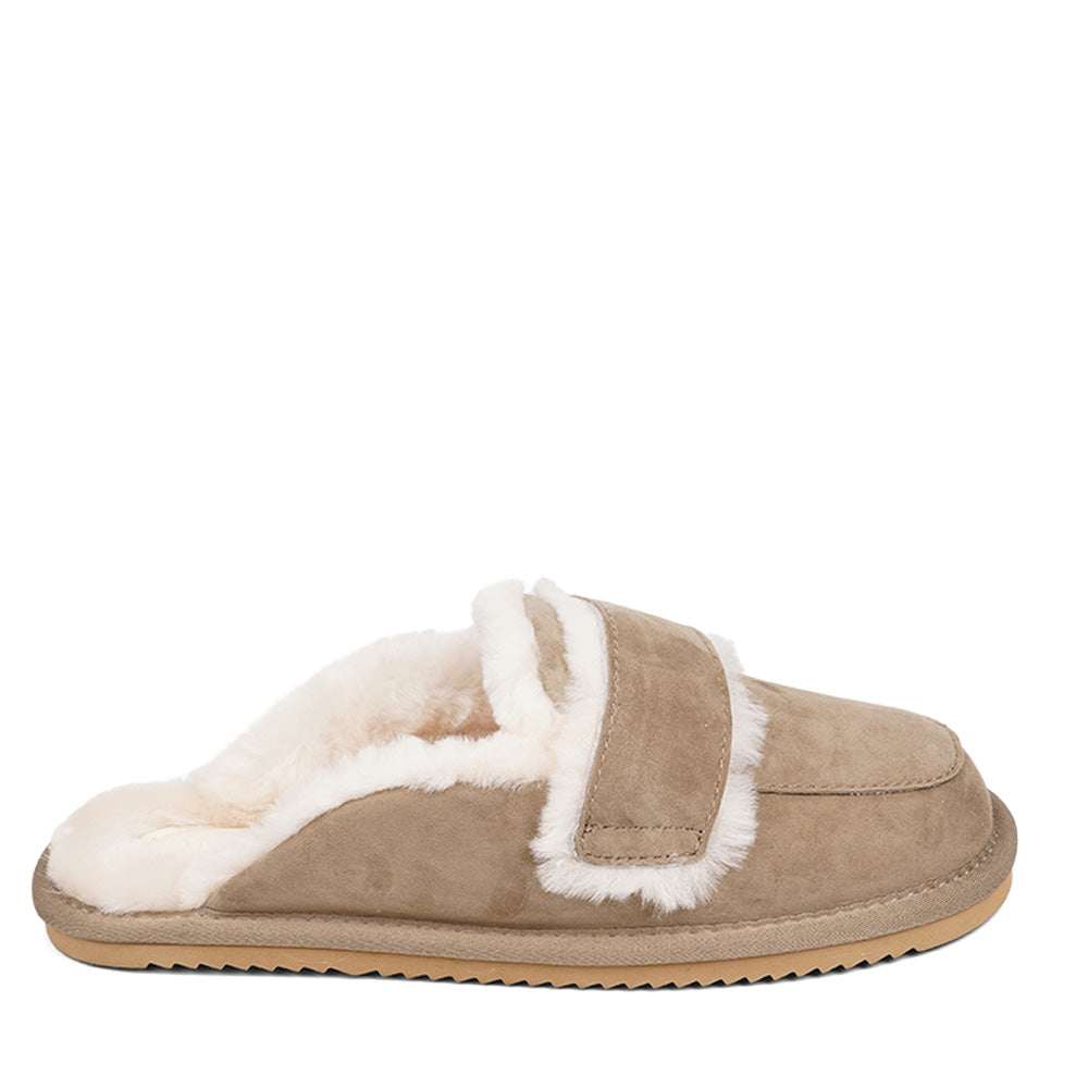 Abela genuine sales shearling flip flop