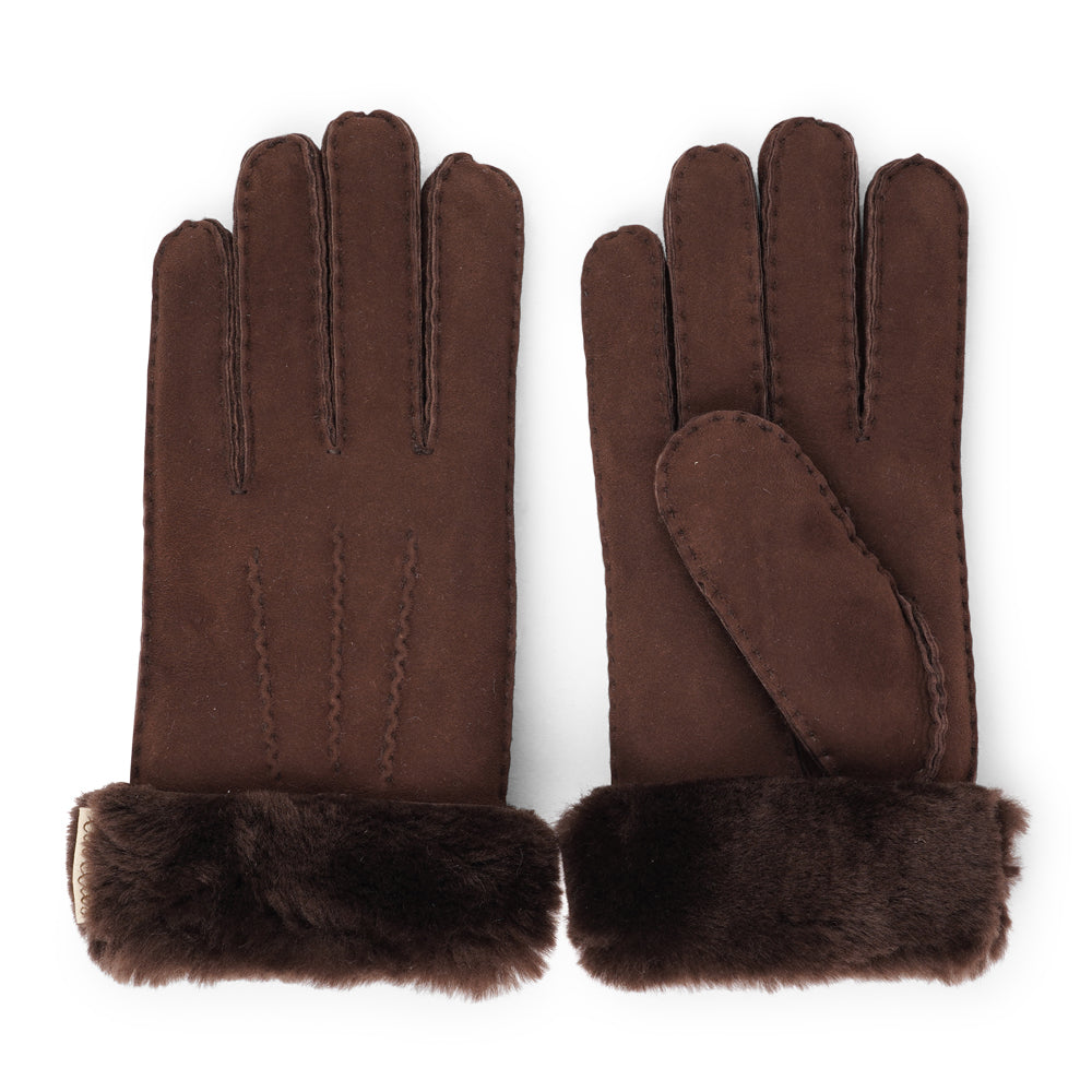 Where Elegance Meets Warmth

Elevate your winter wardrobe with our luxurious Kelly Shearling Gloves. Crafted from supple sheep leather, these gloves are designed to provide you with both style and warmth during the colder months.

These gloves are uniquely long and slim, providing a sleek and feminine silhouette that not only keeps you warm but also adds a chic touch to any outfit.