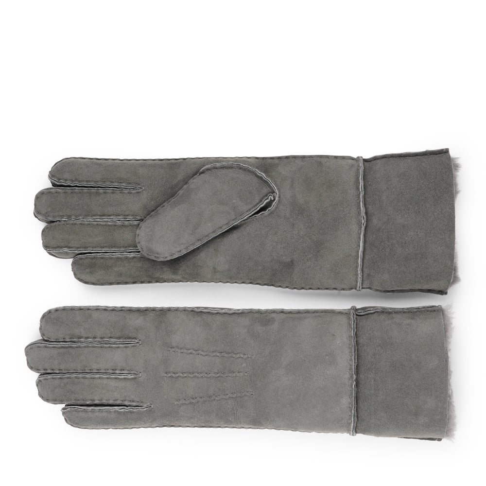 Lovelies Studio - Enhance your winter style with our luxurious Kelly Long Shearling Gloves. Made from soft sheep leather, these gloves offer a perfect blend of sophistication and warmth for the colder seasons.

Their elongated, slim design creates a sleek, feminine silhouette, ensuring you stay cozy while adding a chic, polished finish to any outfit.